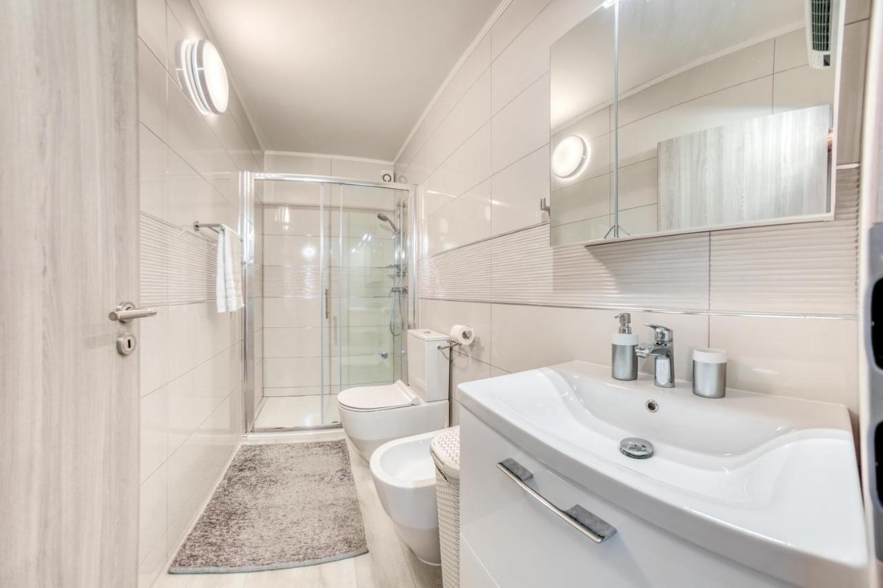 דירות מדולין Penthouse Zola With Private Parking מראה חיצוני תמונה